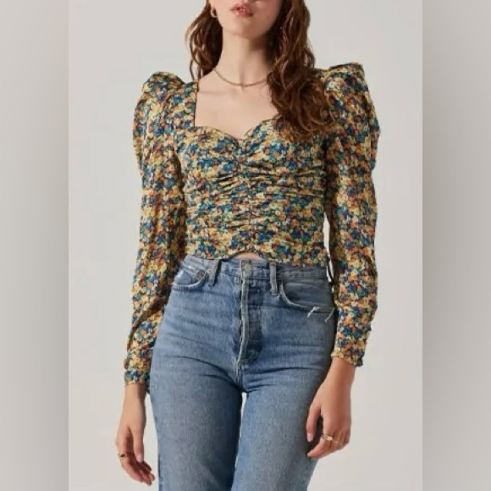 ASTR The Label | Floral Ruched Top